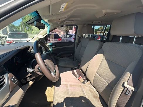Used 2017 Chevrolet Suburban LS w/ Enhanced Driver Alert Package RWD image 14