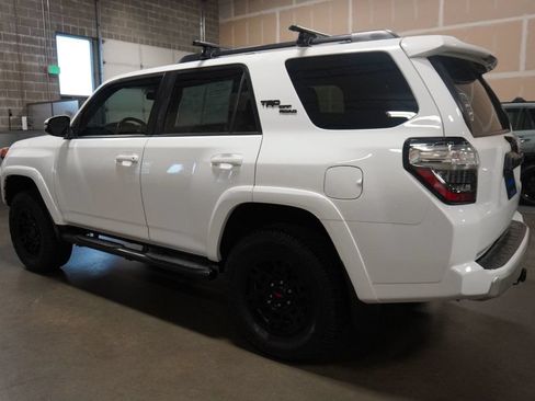 Used 2019 Toyota 4Runner TRD Off-Road Premium AWD/4WD image 3