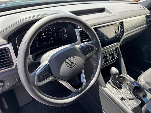 Used 2023 Volkswagen Atlas Cross Sport SE image 21