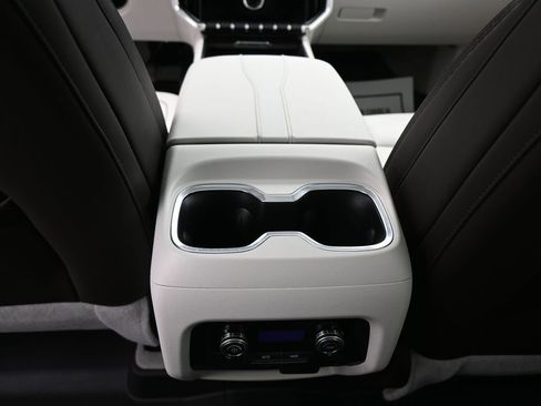 Certified 2024 GMC Acadia Denali image 22