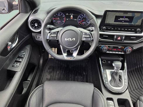 Used 2024 Kia Forte GT-Line w/ GT-Line Premium Package FWD image 12