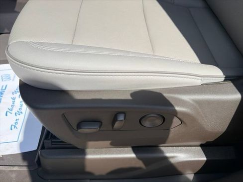 New 2026 GMC Yukon Elevation w/ Elevation Premium Package AWD/4WD image 20