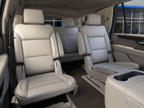 New 2026 GMC Yukon Denali w/ Advanced Technology Package RWD image 17