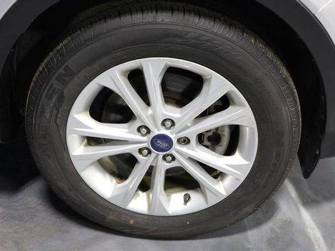 Used 2017 Ford Escape SE AWD/4WD image 34