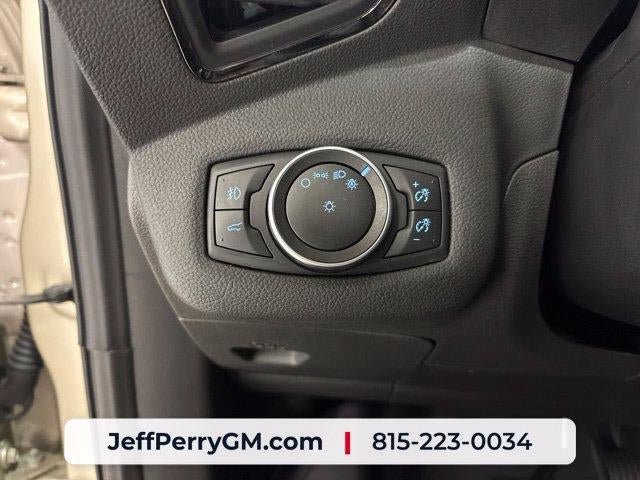 Used 2017 Ford Escape Titanium FWD image 14
