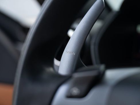 Certified 2019 Ferrari Portofino RWD image 38