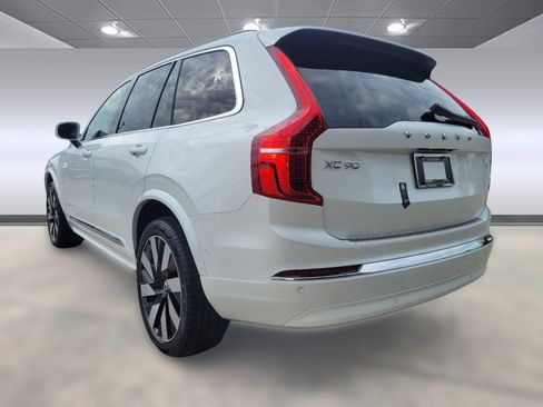 New 2024 Volvo XC90 T8 Plus w/ Protection Package Premier image 3