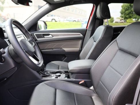 Used 2022 Volkswagen Atlas Cross Sport SE AWD/4WD image 13