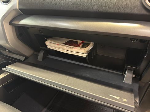 Used 2014 Toyota Tundra SR5 image 23