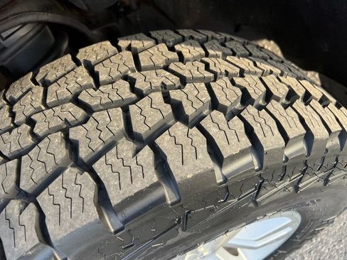 Used 2018 Chevrolet Silverado 1500 LT w/ All Star Edition image 12