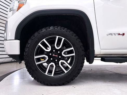 Used 2019 GMC Sierra 1500 AT4 w/ AT4 Premium Package AWD/4WD image 12