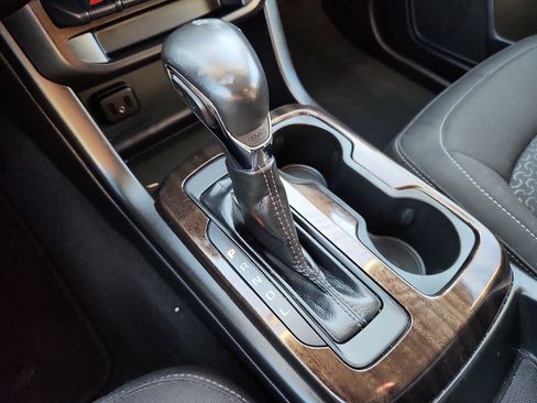 Used 2022 GMC Canyon Elevation w/ Trailering Package image 16