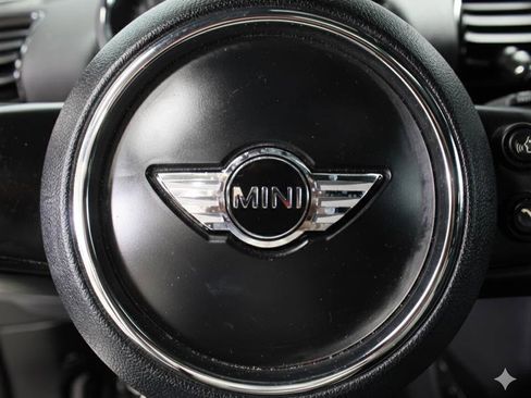 Used 2017 MINI Cooper Clubman S image 10