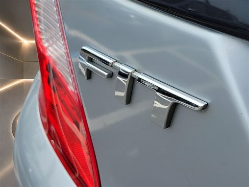 Used 2018 Honda Fit Sport image 28