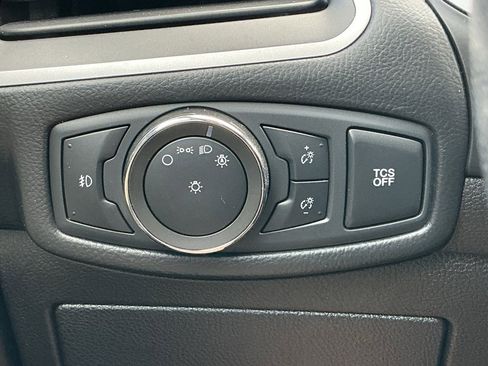 Used 2020 Ford Edge SEL image 58