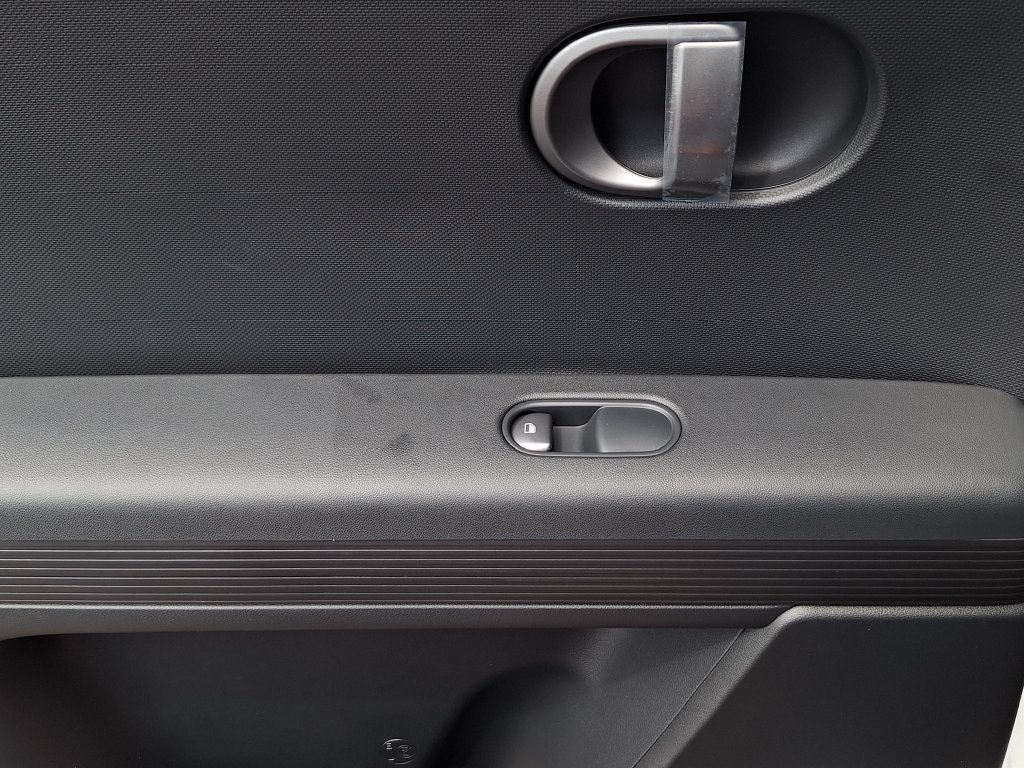 New 2026 Hyundai Ioniq 5 SE AWD/4WD image 13