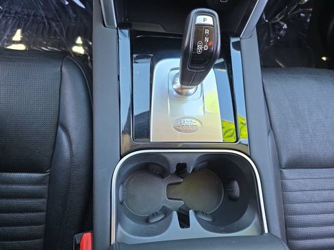 Used 2022 Land Rover Discovery Sport S AWD/4WD image 30