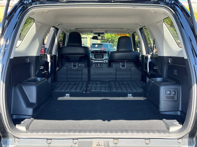 Used 2016 Toyota 4Runner Limited AWD/4WD image 35