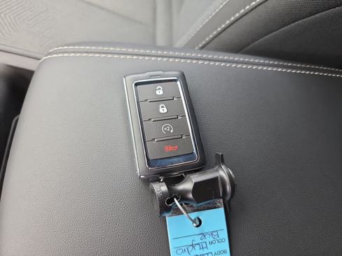 New 2026 Jeep Cherokee Laredo AWD/4WD image 28