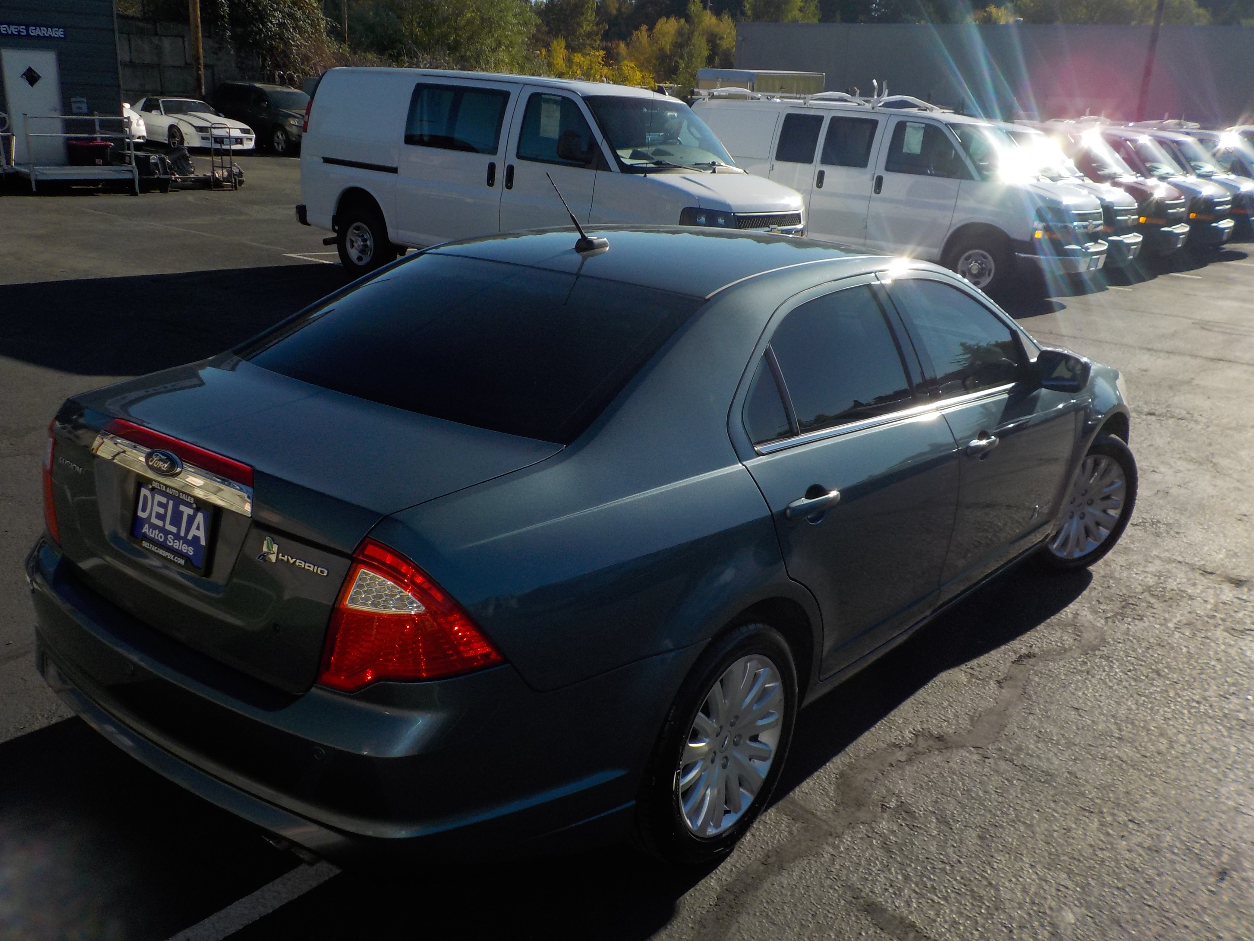 Used 2012 Ford Fusion Hybrid FWD image 8