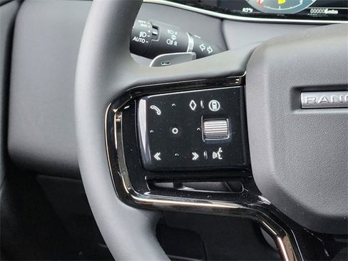 New 2024 Land Rover Range Rover Evoque S image 27