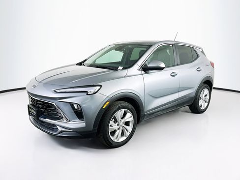 Used 2025 Buick Encore GX Preferred image 3