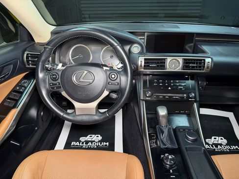Used 2014 Lexus IS 250 image 28