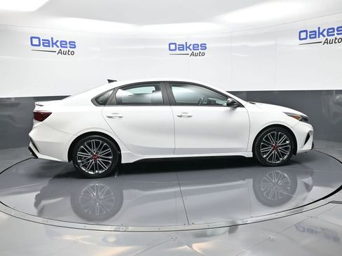 Certified 2022 Kia Forte GT image 9