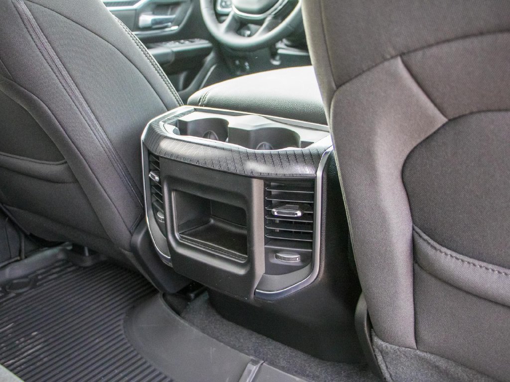 Used 2025 RAM 1500 Big Horn AWD/4WD image 24