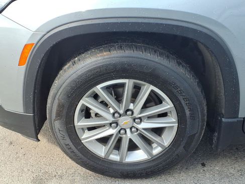 Used 2023 Chevrolet Traverse LT w/ LPO, Floor Liner Package AWD/4WD image 8