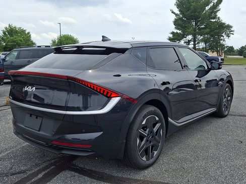 New 2026 Kia EV6 Light AWD/4WD image 3