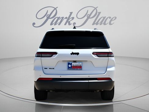 Used 2021 Jeep Grand Cherokee L Laredo AWD/4WD image 4