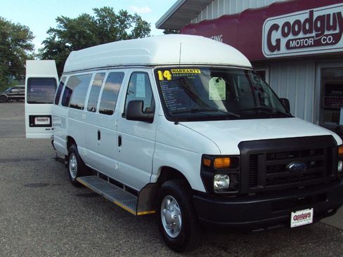 Used 2014 Ford E-250 and Econoline 250 Extended w/ Power Group RWD image 2