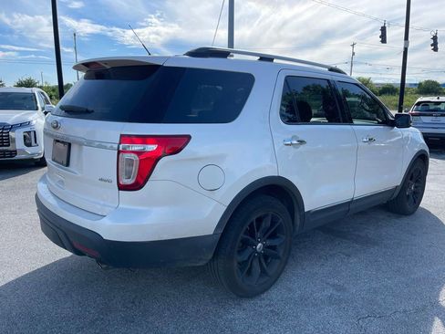 Used 2014 Ford Explorer Limited w/ Equipment Group 302A AWD/4WD image 3