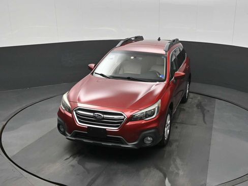 Used 2018 Subaru Outback 2.5i Premium image 12