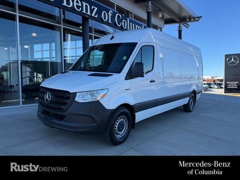 New 2024 Mercedes-Benz eSprinter 170 Cargo image 1