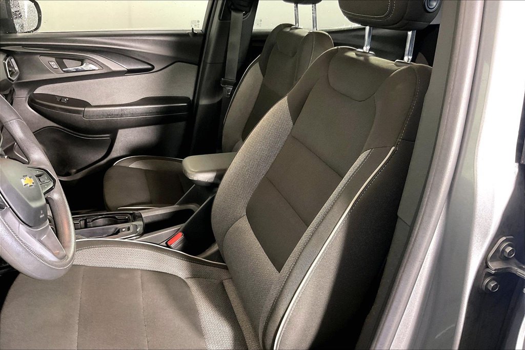 Used 2023 Chevrolet TrailBlazer LT FWD image 31