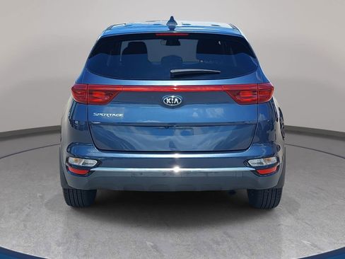 Used 2022 Kia Sportage LX w/ LX FWD Value Edition Package image 6