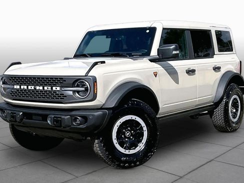 Used 2025 Ford Bronco Badlands AWD/4WD image 35