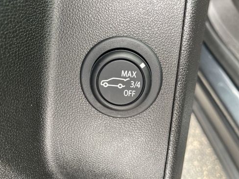 Used 2023 Chevrolet Equinox LT w/ Driver Convenience Package AWD/4WD image 27