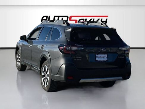 Used 2023 Subaru Outback Limited AWD/4WD image 5