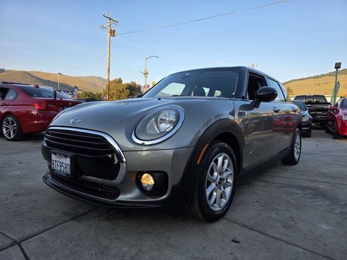 Used 2017 MINI Cooper Clubman ALL4 image 1