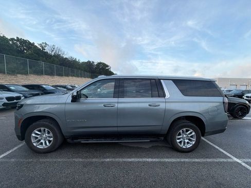 Used 2025 Chevrolet Suburban LS AWD/4WD image 2