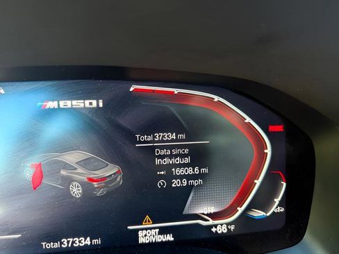 Used 2022 BMW M850i xDrive Coupe w/ Driving Assistance Package AWD/4WD image 17