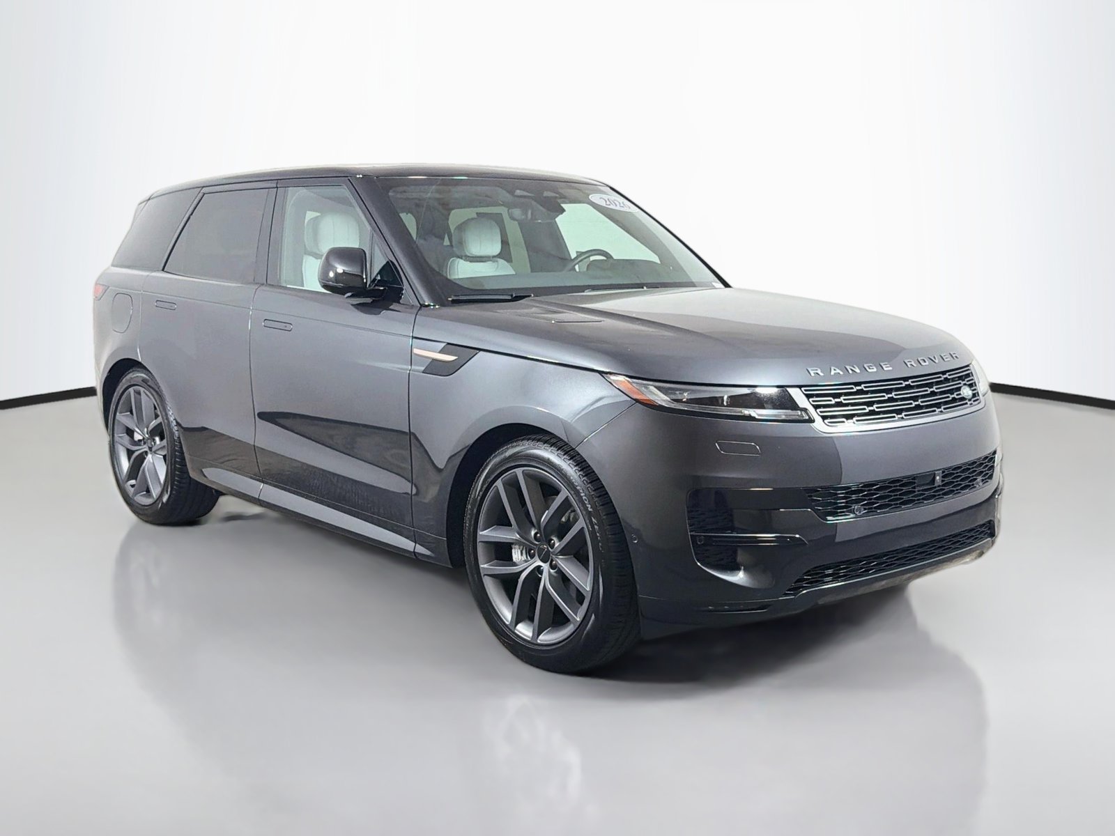 Used 2026 Land Rover Range Rover Sport SE AWD/4WD image 7