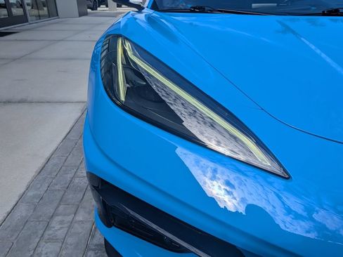 Used 2022 Chevrolet Corvette Stingray Premium Cpe w/ Z51 Performance Package RWD image 16