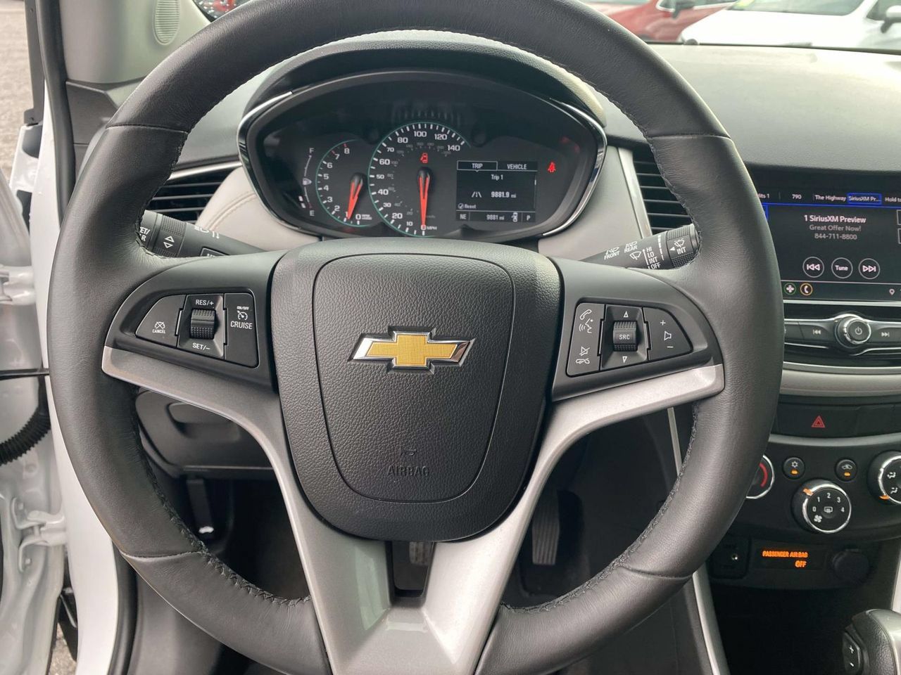 Used 2022 Chevrolet Trax LT w/ Driver Confidence Package AWD/4WD image 18