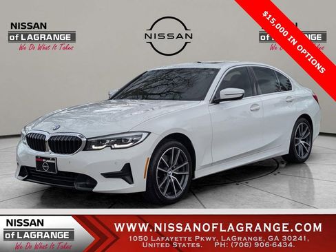 Used 2022 BMW 330i Sedan w/ Driving Assistance Package image 1