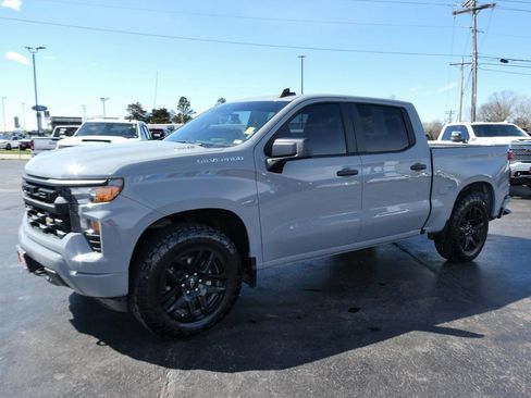 Certified 2025 Chevrolet Silverado 1500 Custom image 9