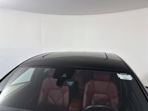 Certified 2022 Porsche Macan S image 17